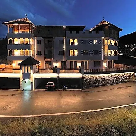 Burg1990 Hotel 4*
